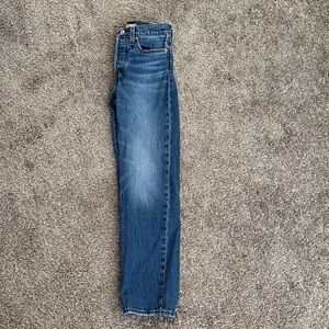 Levi's Women's Straight Leg Jeans in Blue Wash with Faded Detail